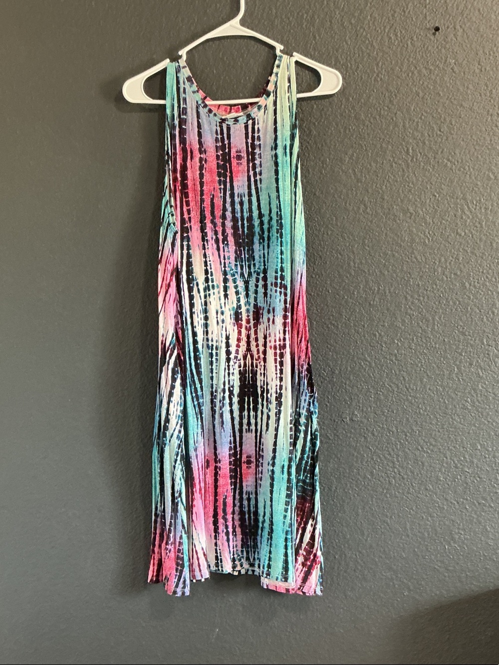 LuLaRoe Sleeveless Tie-Dye Maxi Dress in Pink, Aqua, Black & White